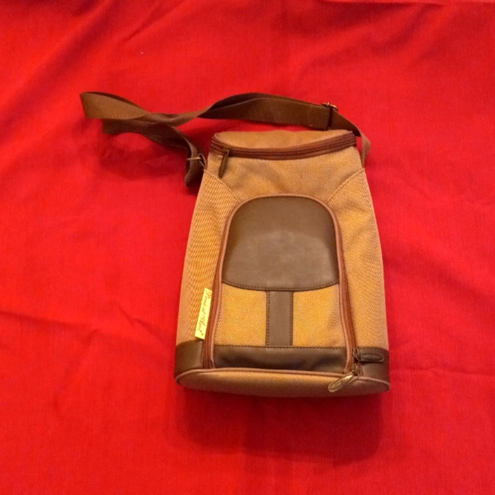Ascot insulted wine bottle travel case VGUC